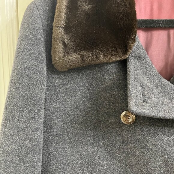 Vintage Benetton Wool Coat w/ Faux Fur Collar — Double Breasted Gray - Picture 5 of 16